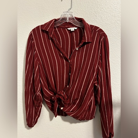 American Eagle Red Striped Tie Front Blouse - Picture 3 of 5